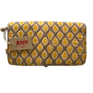 ANJU Block Print Quilted Organizer Hand Bag 10x6 Folded Zip Pouches NWT